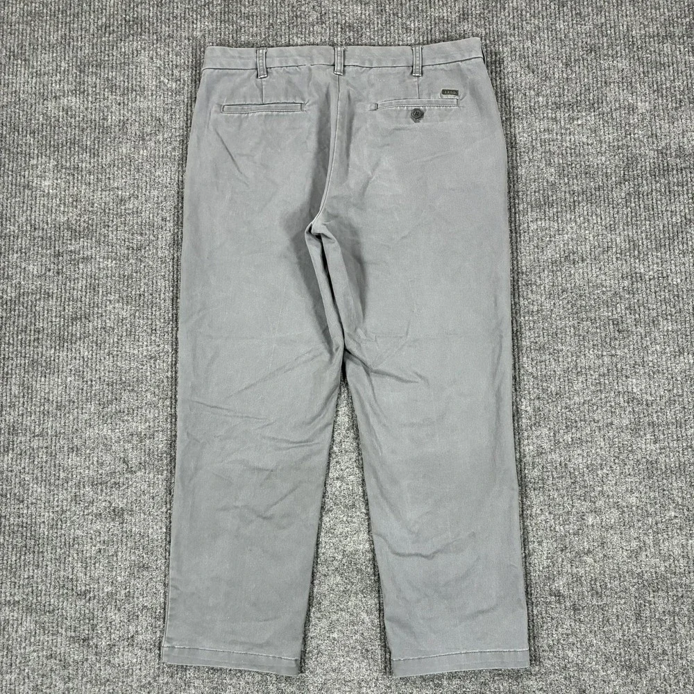 IZOD Chino Pants Mens 36x30 Gray Stretch Straight Leg Cotton Blend Regular Fit